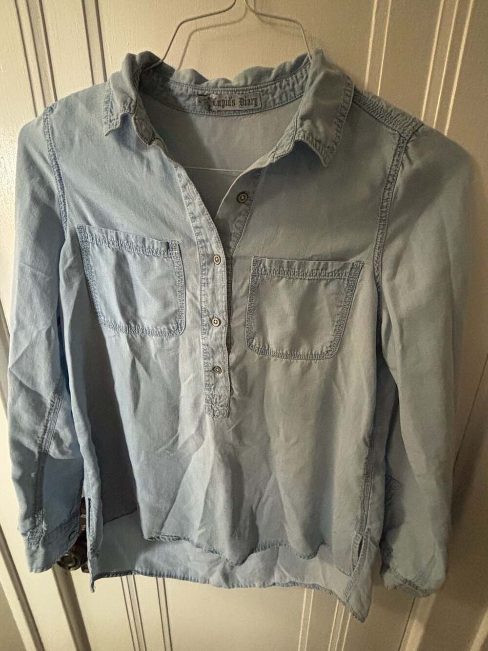 Cupid's Diary Light Wash Chambray Henley Roll-Tab Sleeve Shirt Size M
